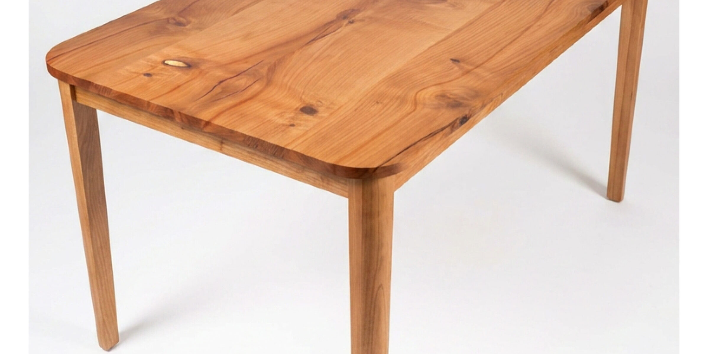Hawthorne Dining Table_studio
